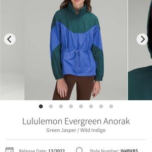 lululemon athletica Women's Evergreen and Indigo Anorak Jacket